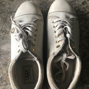 UGG shoe size 6.5